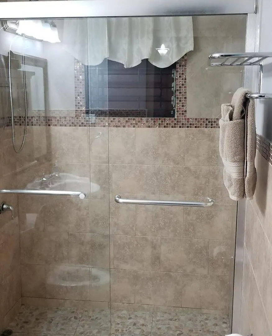 Casa Alexandria Guest Apartment Kingston