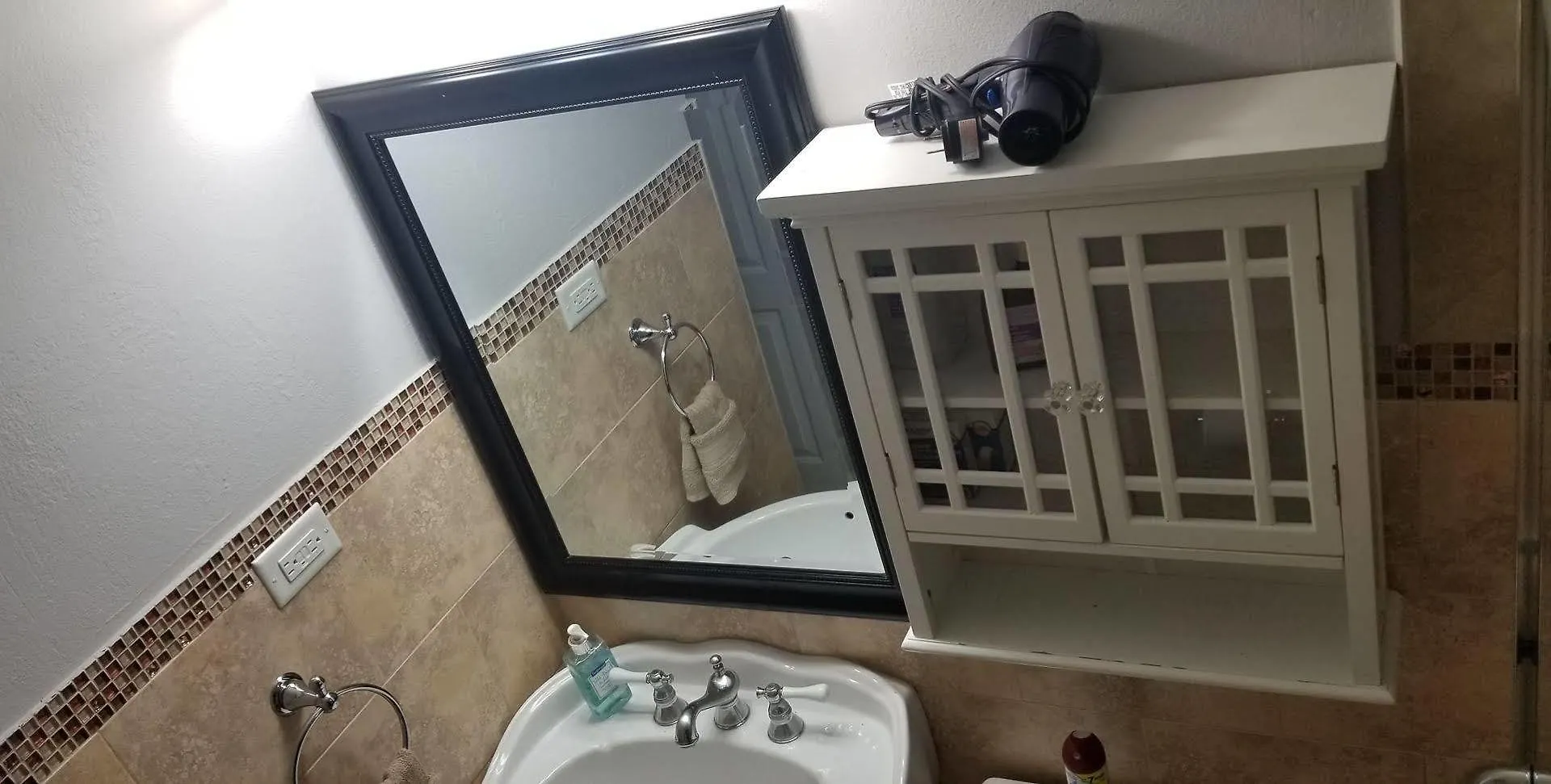 Casa Alexandria Guest Apartment Kingston
